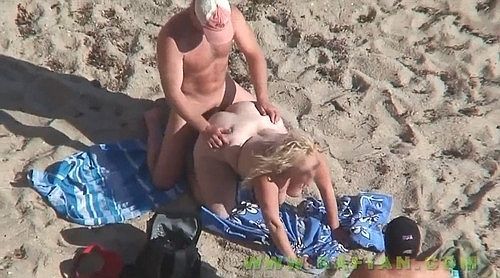 Подсмотренный секс на пляже